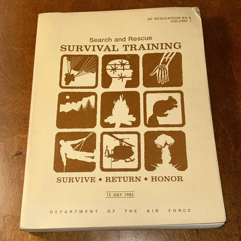 Search & Rescue Survival Training AF Regulation 64-4 Vol 1 US Air Force 1985 PB